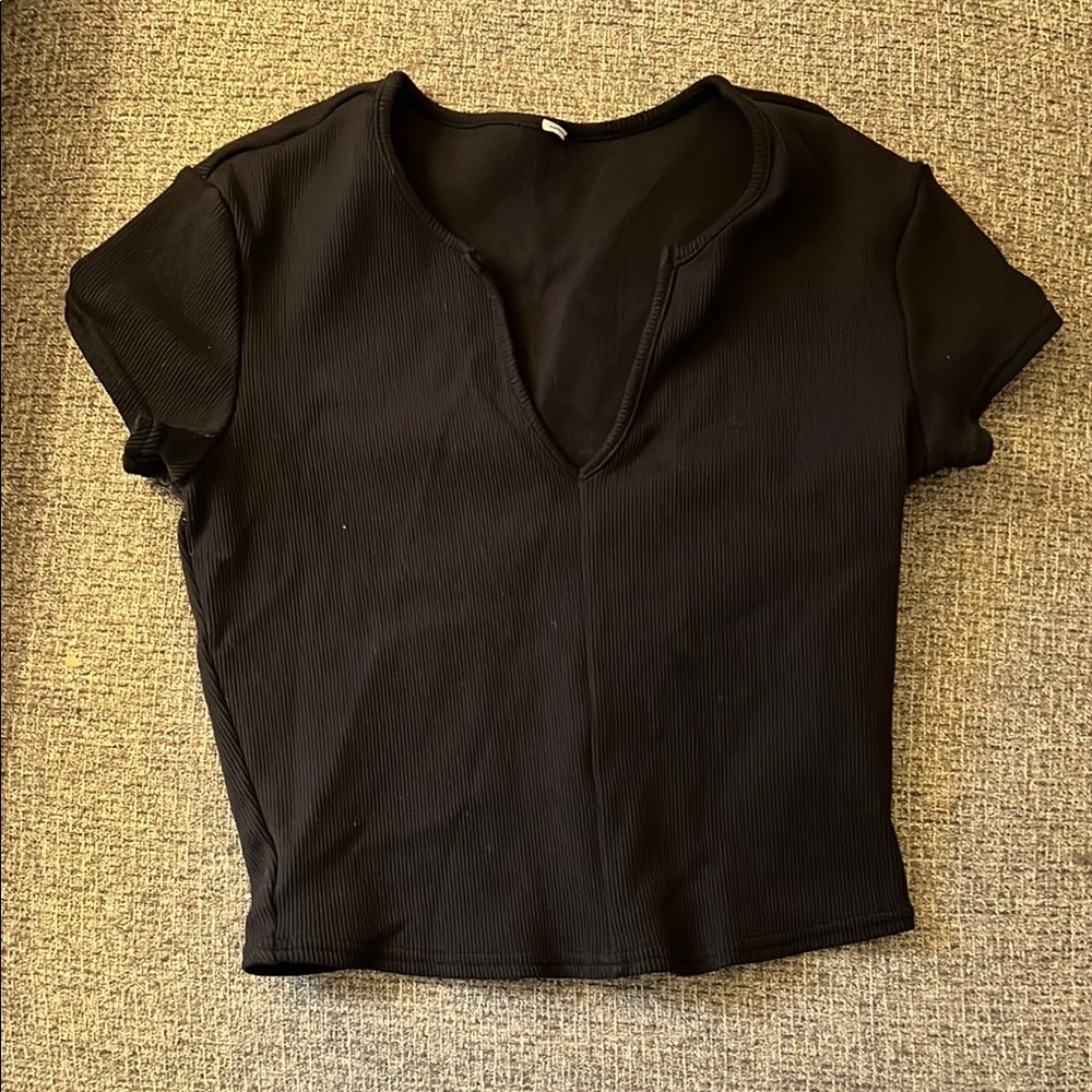 ALO Yoga Black Ribbed Crop Top